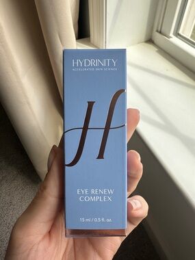 NEW Hydrinity Eye Renew Complex